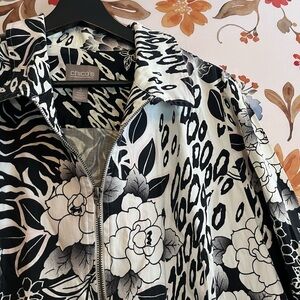 Chico’s 3/XL Casual White Black Pink Floral Maximal Full Zip Light Khaki Jacket